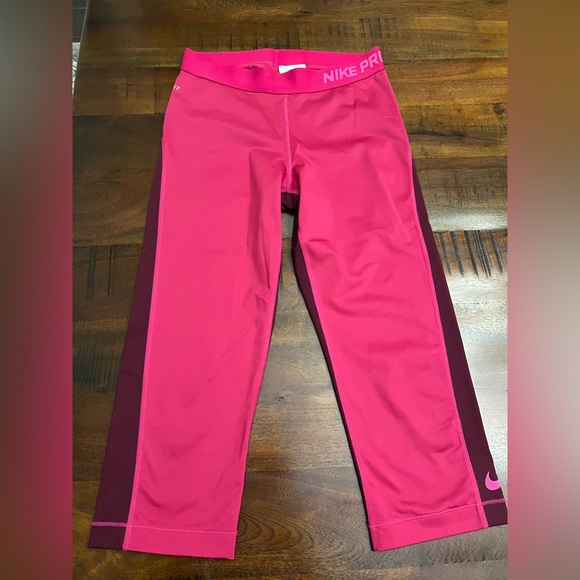 Nike Pro Dri-FIT Colorblock Crop Leggings – Size Medium | 18” Inseam - Picture 1 of 4